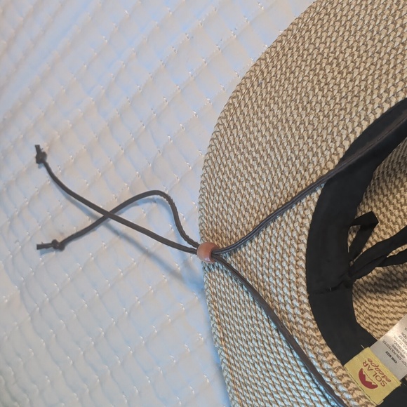 Solar Escapes Sun Hat, Adjustable - Picture 8 of 8